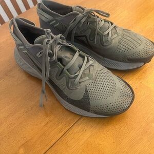 Used Mens Pegasus Trail Shoes. Size 12 color Olive